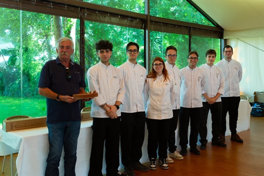 PHOTO-2025-05-26-08-54-26 21